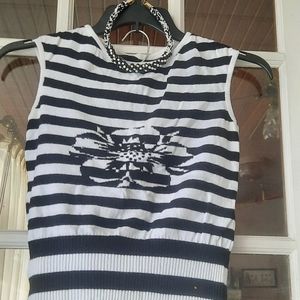 Beautiful black and white no sleeves blouse
